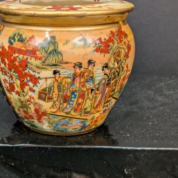 Chinese Satsuma Style Hand Painted Porcelain Pot Vase Planter 2 3/4 Inch - Picture 3 of 7